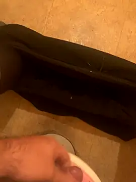 Snapshot of balint35 chatting on September 26, 2025, 6:23 pm balint35 online show from September 26, 2025, 6:23 pm