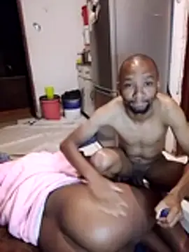 Snapshot of KMbesxxx chatting on November 6, 2025, 8:54 pm KMbesxxx online show from November 6, 2025, 8:54 pm