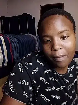 KMbesxxx online show from December 4, 2025, 7:55 pm