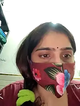 Snapshot of shreya1765 chatting on January 15, 2025, 5:05 pm shreya1765 online show from January 15, 2025, 5:05 pm