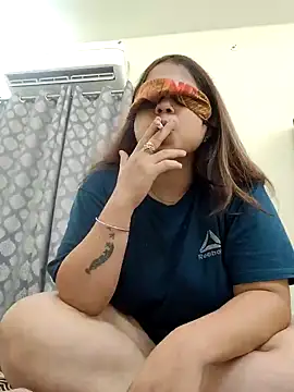 Snapshot of shreya1765 chatting on September 13, 2025, 3:06 am shreya1765 online show from September 13, 2025, 3:06 am