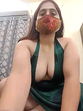 Snapshot of shreya1765 chatting on October 30, 2025, 10:49 am shreya1765 online show from October 30, 2025, 10:49 am