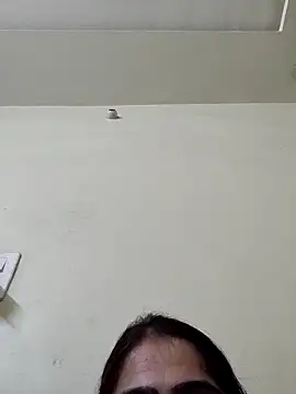 shreya1765 online show from February 4, 2026, 3:07 pm