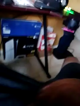 Snapshot of HueingChamber4352 chatting on October 6, 2025, 3:53 pm HueingChamber4352 online show from October 6, 2025, 3:53 pm