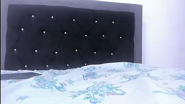 violetadumsper online show from February 9, 2025, 8:54 am