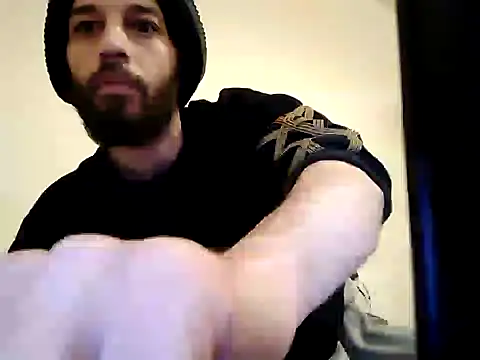 Snapshot of calacalacala chatting on January 2, 2025, 1:38 am calacalacala online show from January 2, 2025, 1:38 am
