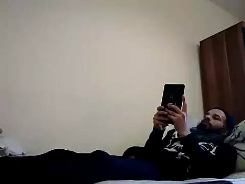 Snapshot of calacalacala chatting on January 7, 2025, 12:41 pm calacalacala online show from January 7, 2025, 12:41 pm