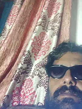 Snapshot of MAGNETICDADDY8 chatting on January 15, 2026, 7:17 pm MAGNETICDADDY8 online show from January 15, 2026, 7:17 pm