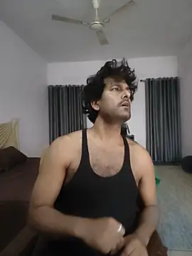 Snapshot of MAGNETICDADDY8 chatting on March 29, 2026, 9:20 am MAGNETICDADDY8 online show from March 29, 2026, 9:20 am