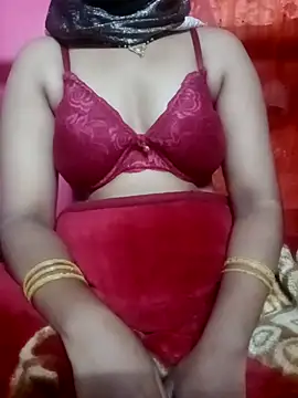 YourHotRandi online show from October 9, 2025, 6:39 pm