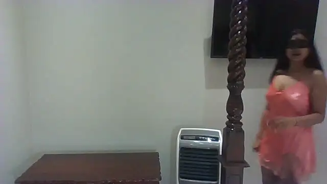 Snapshot of tantragoddess chatting on October 7, 2025, 3:20 pm tantragoddess online show from October 7, 2025, 3:20 pm