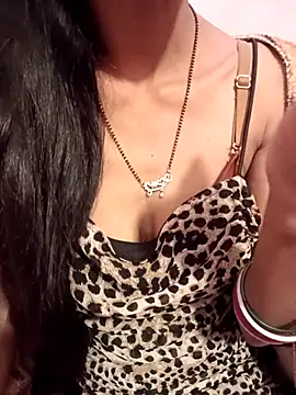 Stripper Maahi online show from November 11, 2025, 5:13 pm