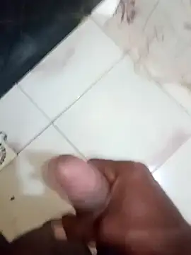 rodrig2107 online show from February 8, 2026, 12:14 am