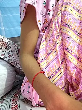 124pakhi online show from October 7, 2025, 5:48 am