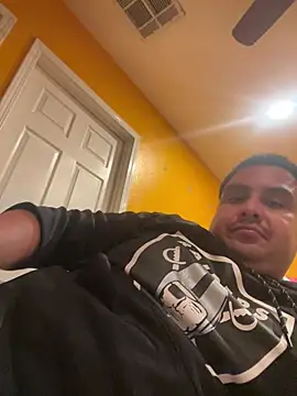 Snapshot of LA_cloudzzpnp chatting on January 8, 2025, 7:24 pm LA cloudzzpnp online show from January 8, 2025, 7:24 pm