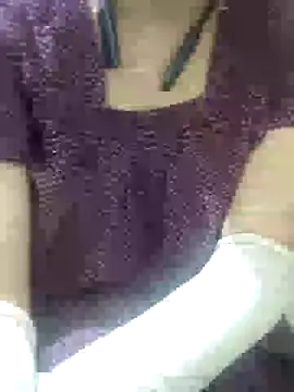 Snapshot of mallupriyapriya chatting on January 14, 2025, 4:40 pm mallupriyapriya online show from January 14, 2025, 4:40 pm