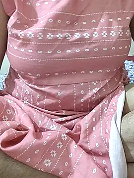 Snapshot of mallupriyapriya chatting on October 14, 2025, 5:14 pm mallupriyapriya online show from October 14, 2025, 5:14 pm