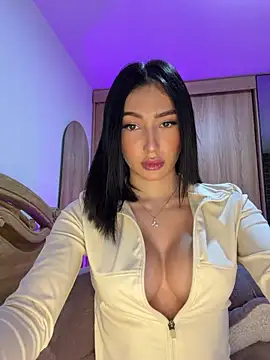 Maddy Jones online show from March 28, 2026, 1:38 am