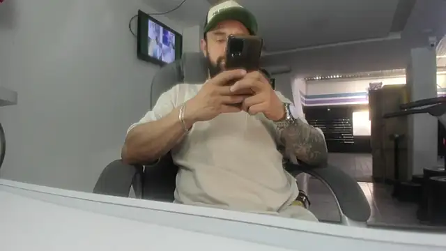 ragnar881547 online show from January 27, 2025, 9:22 pm