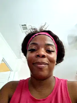 Snapshot of Sade_summer chatting on February 5, 2025, 5:53 pm Sade summer online show from February 5, 2025, 5:53 pm