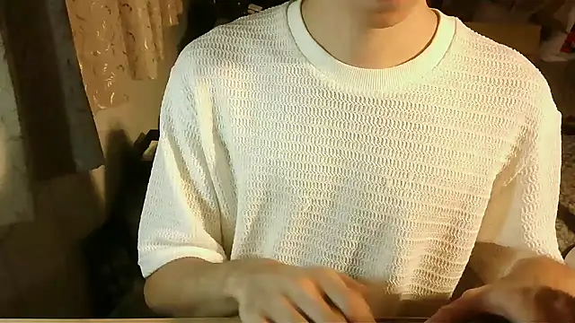 Snapshot of KYU890428 chatting on January 18, 2026, 4:11 pm KYU890428 online show from January 18, 2026, 4:11 pm