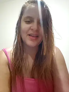 Snapshot of AliceRuivinha2 chatting on January 15, 2025, 3:18 pm AliceRuivinha2 online show from January 15, 2025, 3:18 pm