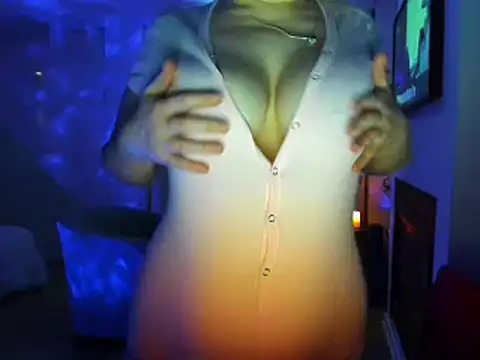Snapshot of HappyIva chatting on January 4, 2025, 2:35 am HappyIva online show from January 4, 2025, 2:35 am
