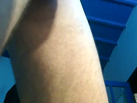 Snapshot of GoloZeusMax chatting on November 2, 2025, 10:45 pm GoloZeusMax online show from November 2, 2025, 10:45 pm