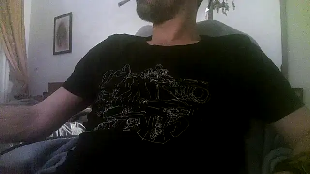 Snapshot of Patrickhound chatting on December 1, 2025, 12:48 am Patrickhound online show from December 1, 2025, 12:48 am