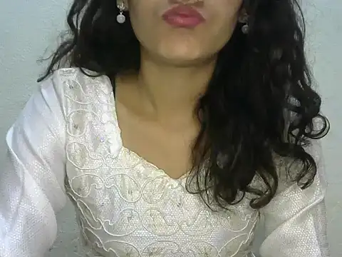 Horny honey69 online show from March 5, 2025, 4:02 pm
