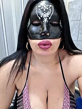 Snapshot of desyree89 chatting on December 20, 2025, 5:36 am desyree89 online show from December 20, 2025, 5:36 am