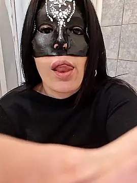 Snapshot of desyree89 chatting on February 9, 2026, 2:54 pm desyree89 online show from February 9, 2026, 2:54 pm