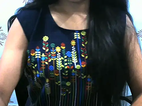Snapshot of Misha_Sweett chatting on May 8, 2026, 6:57 pm Misha Sweett online show from May 8, 2026, 6:57 pm