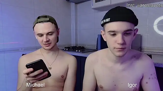 Snapshot of michael_sexdevil chatting on January 12, 2025, 12:12 pm michael sexdevil online show from January 12, 2025, 12:12 pm