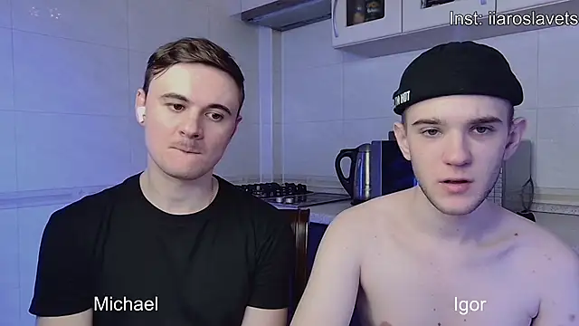 Snapshot of michael_sexdevil chatting on January 25, 2025, 4:24 pm michael sexdevil online show from January 25, 2025, 4:24 pm