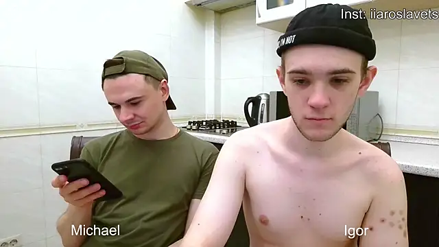 Snapshot of michael_sexdevil chatting on February 11, 2025, 12:48 pm michael sexdevil online show from February 11, 2025, 12:48 pm