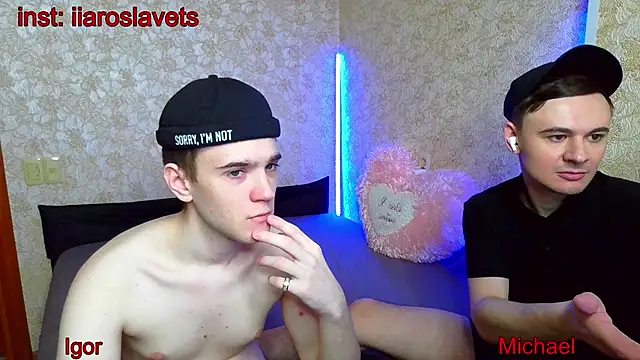 Snapshot of michael_sexdevil chatting on February 14, 2025, 12:47 pm michael sexdevil online show from February 14, 2025, 12:47 pm