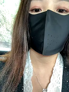 SSSniang- online show from November 7, 2025, 4:34 am