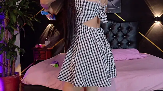 amabel zambrano online show from September 17, 2025, 11:45 am