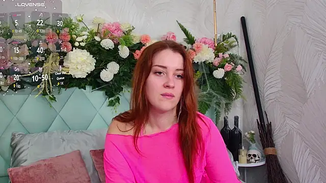 EllieGarson online show from October 27, 2025, 5:28 pm