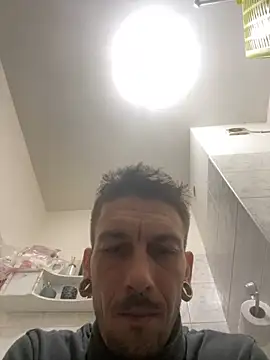 Cescotek89 online show from January 9, 2025, 12:14 am