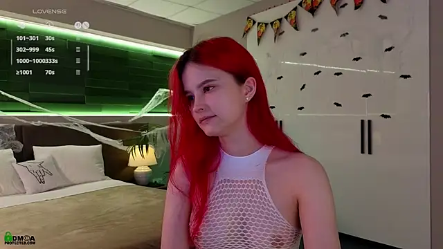 Rina Red online show from October 16, 2025, 1:39 am