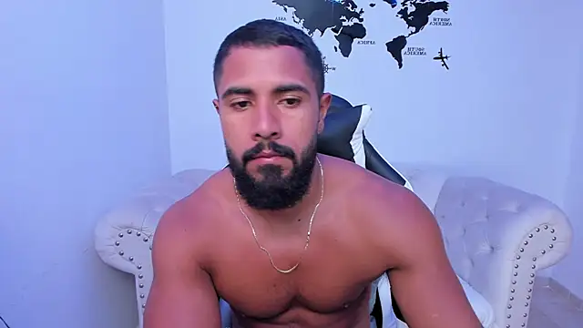 Snapshot of Santiago_huntt chatting on September 17, 2025, 8:54 pm Santiago huntt online show from September 17, 2025, 8:54 pm