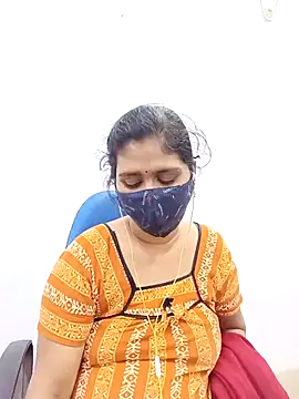 Snapshot of Lucky-Deepthi chatting on February 17, 2025, 7:10 pm Lucky-Deepthi online show from February 17, 2025, 7:10 pm