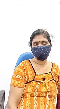 Snapshot of Lucky-Deepthi chatting on February 17, 2025, 10:25 pm Lucky-Deepthi online show from February 17, 2025, 10:25 pm