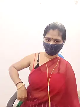 Snapshot of Lucky-Deepthi chatting on February 22, 2025, 11:46 pm Lucky-Deepthi online show from February 22, 2025, 11:46 pm