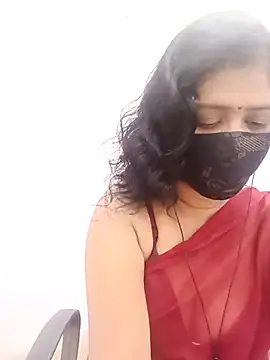 Snapshot of Lucky-Deepthi chatting on March 10, 2025, 9:40 pm Lucky-Deepthi online show from March 10, 2025, 9:40 pm