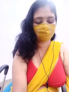 Snapshot of Lucky-Deepthi chatting on September 13, 2025, 6:08 pm Lucky-Deepthi online show from September 13, 2025, 6:08 pm