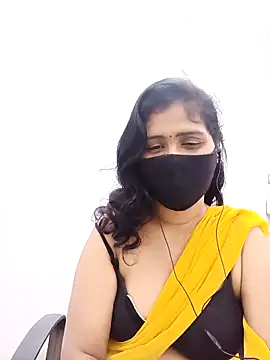 Snapshot of Lucky-Deepthi chatting on October 25, 2025, 12:18 am Lucky-Deepthi online show from October 25, 2025, 12:18 am