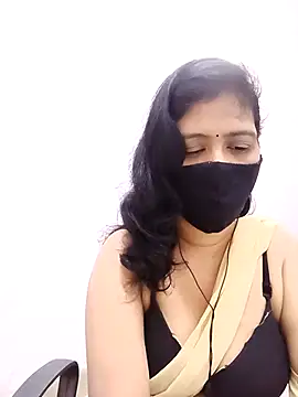 Snapshot of Lucky-Deepthi chatting on October 26, 2025, 1:22 am Lucky-Deepthi online show from October 26, 2025, 1:22 am